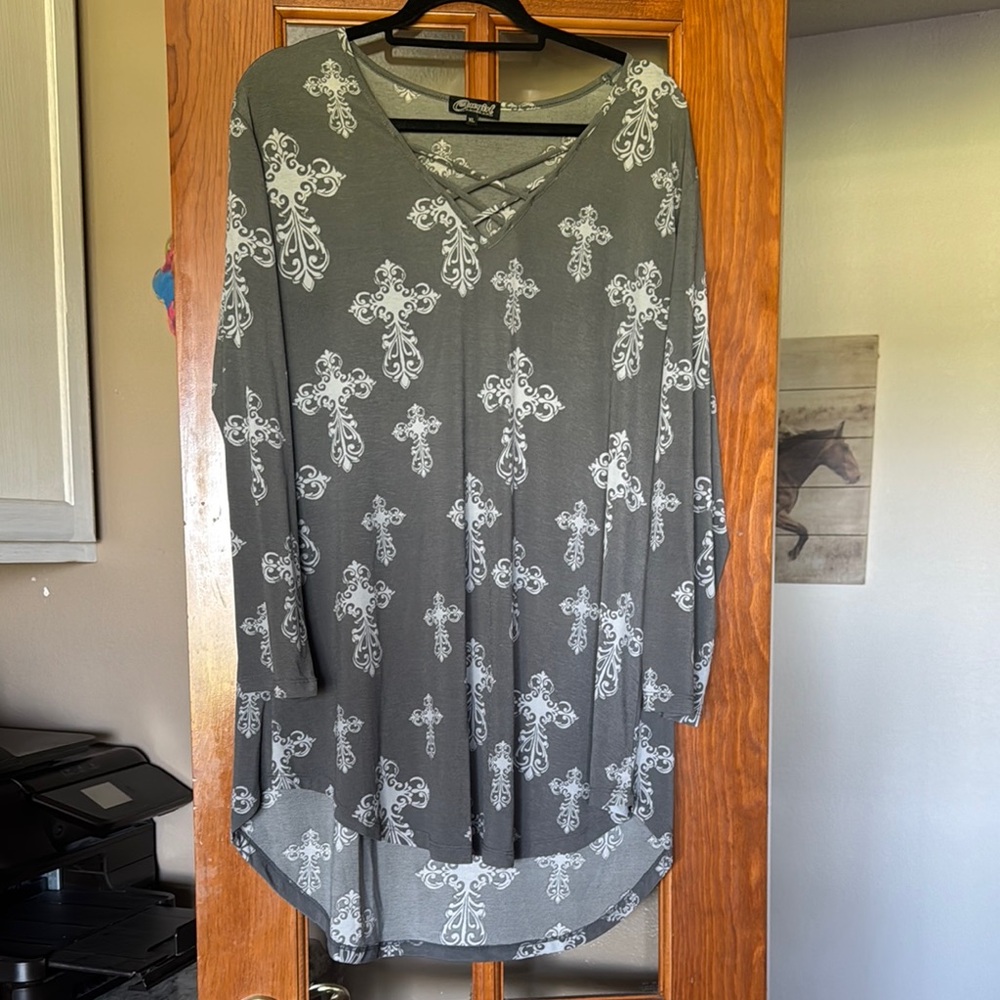 Black and Gray 3/4 Sleeve Boxy Tunic